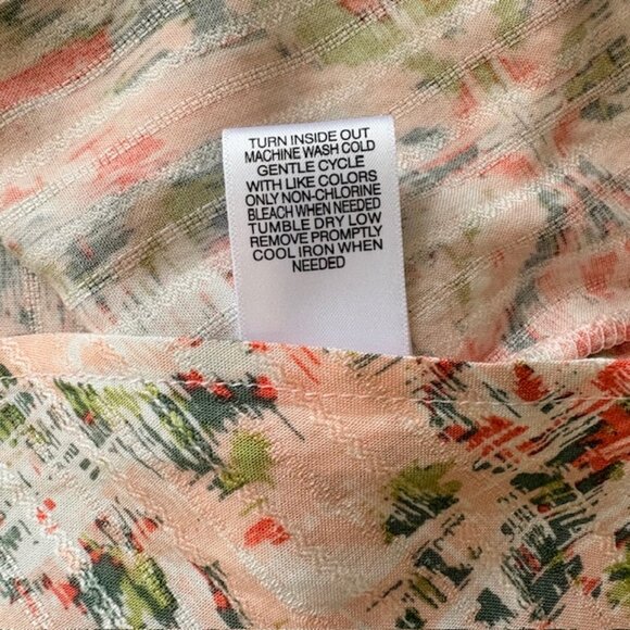 Allison Daley Womens VNeck Blouse 2XL Tie Front Cuffs 3/4 Sleeve IKAT Peach NWT - Picture 8 of 10